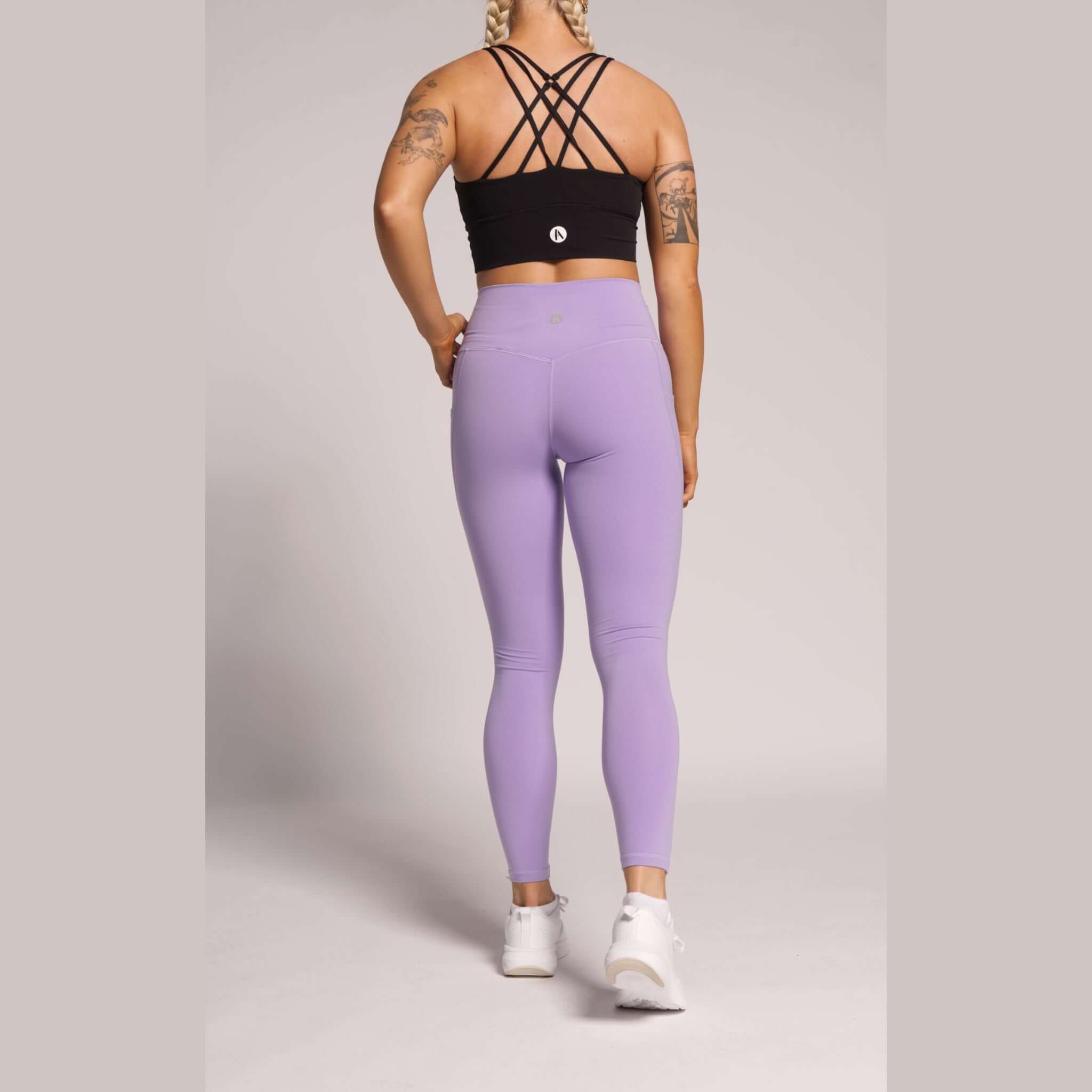 Irish-designed lilac leggings with functional pockets